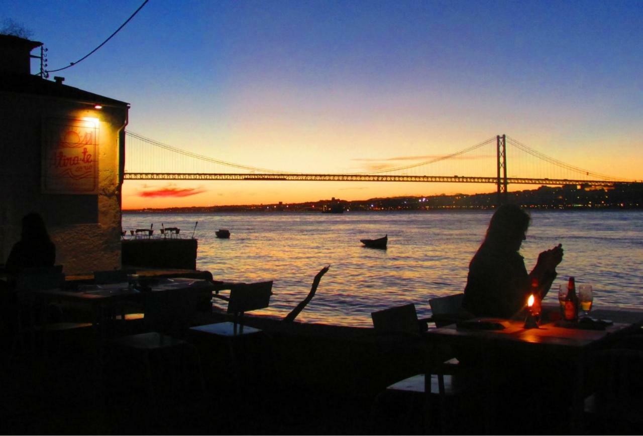 Apartamento Tejo Cacilhas Buitenkant foto