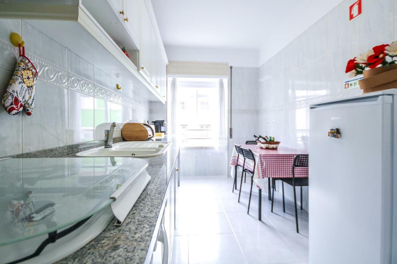 Apartamento Tejo Cacilhas Buitenkant foto